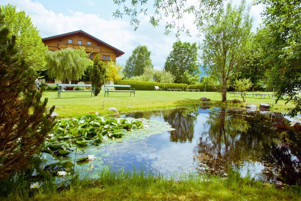 Landhotel Haeuserl Im Wald Grobming Exterior photo